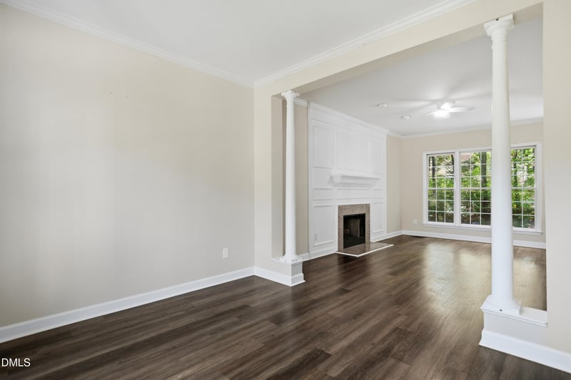 105 Acadia Ct, Cary, NC 27513