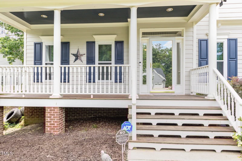 105 Acorn Ridge Ln, Holly Springs, NC 27540