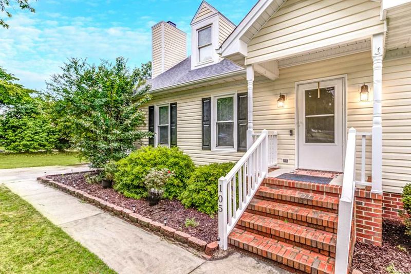 105 Ashby Ln, Goldsboro, NC 27530