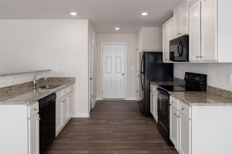 105 Atlas Dr, Youngsville, NC 27596