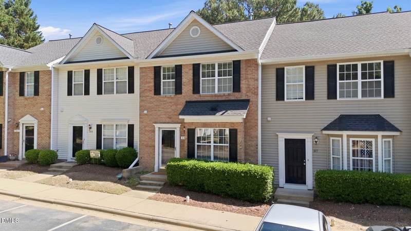 105 Baberton Dr, Apex, NC 27502
