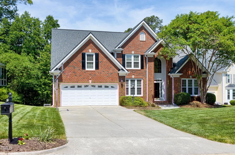 105 Bardsey Ct, Cary, NC 27513