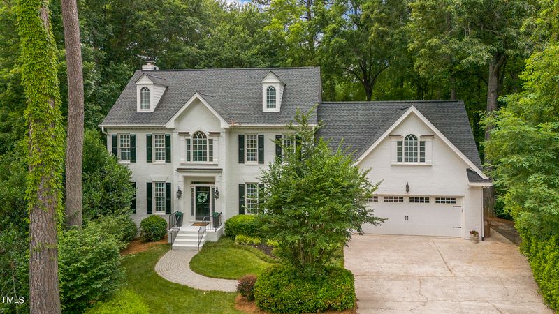 105 Bastille Ct, Cary, NC 27511