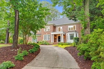 105 Bathgate Ln, Cary, NC 27513