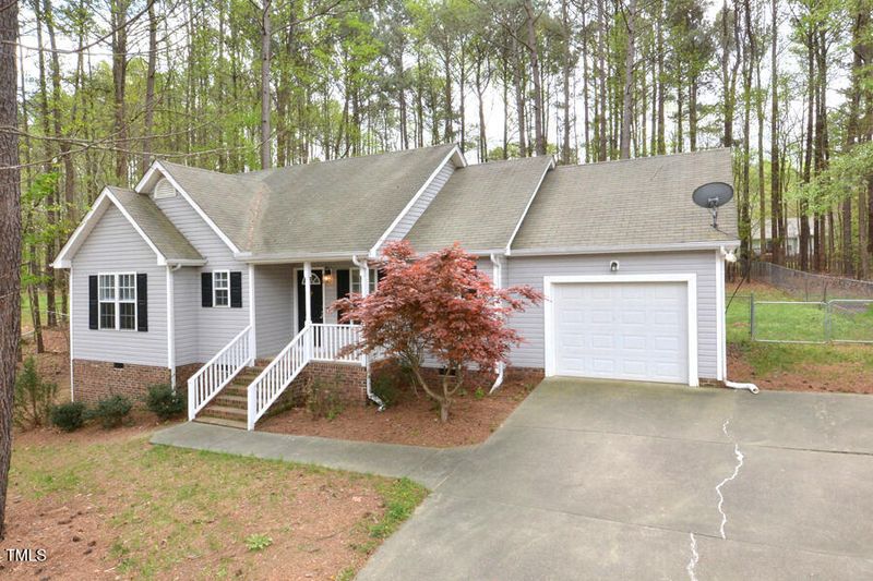 105 Beaver Ridge Dr, Youngsville, NC 27596