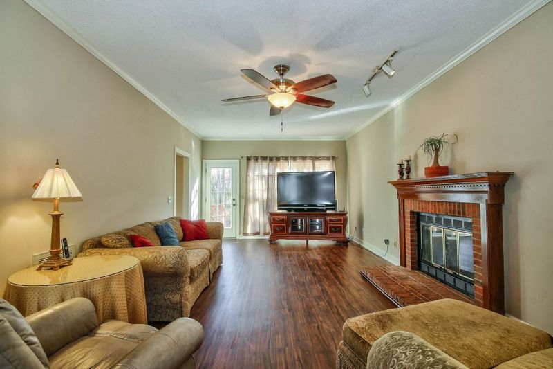 105 S Becket St, Cary, NC 27513