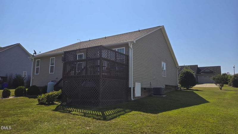 105 Belle Meade Ct, Benson, NC 27504