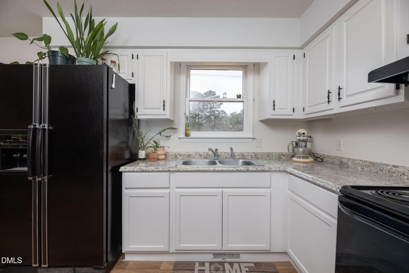 105 Bend Dr, Knightdale, NC 27545