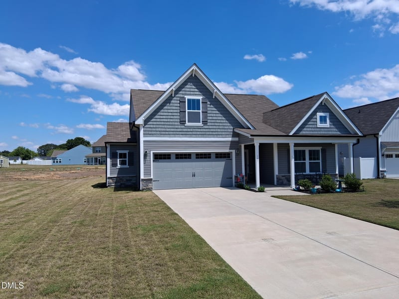 105 Benson Village Dr, Benson, NC 27504
