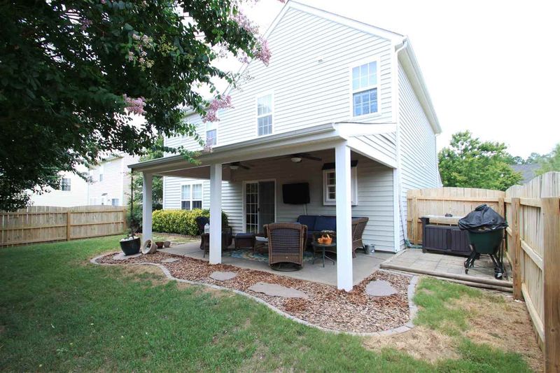 105 Berrydowns Dr, Morrisville, NC 27560