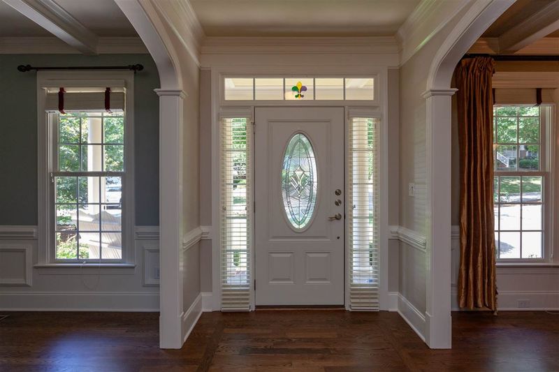 105 Branchside Ln, Holly Springs, NC 27540