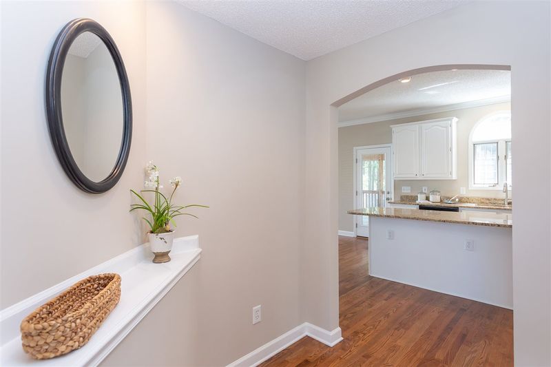 105 Brigh Stone Dr, Cary, NC 27513
