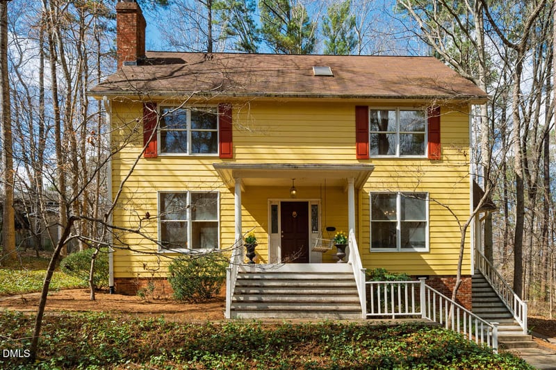 105 Bristol Dr, Chapel Hill, NC 27516