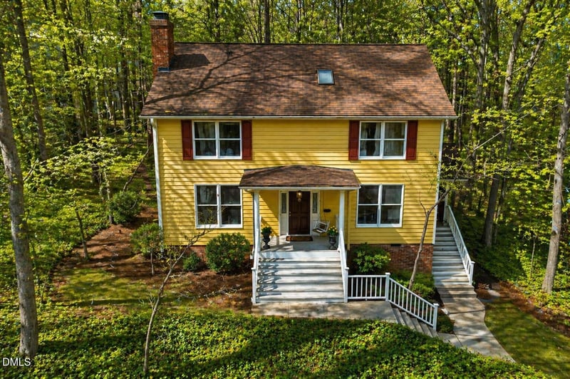 105 Bristol Dr, Chapel Hill, NC 27516
