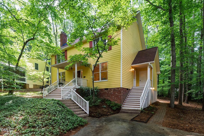 105 Bristol Dr, Chapel Hill, NC 27516