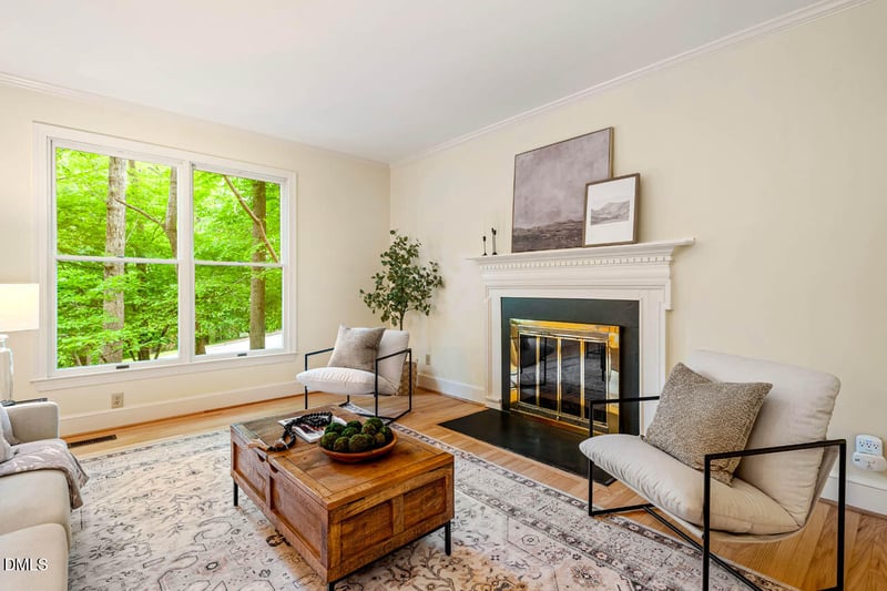 105 Bristol Dr, Chapel Hill, NC 27516