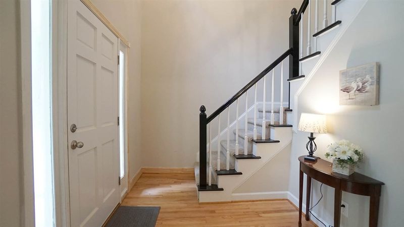 105 Buckeye Ct, Youngsville, NC 27596