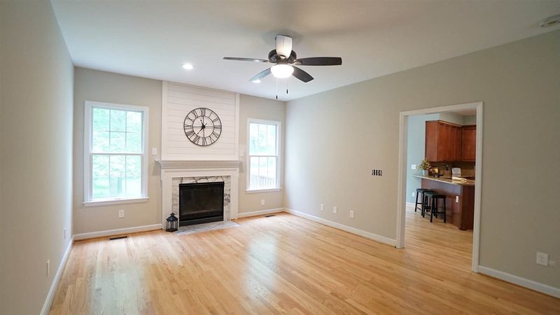 105 Buckeye Ct, Youngsville, NC 27596