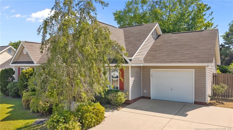 105 Buttress Dr, Fuquay Varina, NC 27526