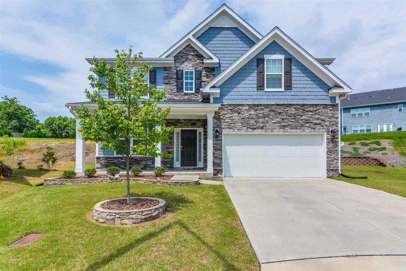 105 Callandale Ln, Durham, NC 27703