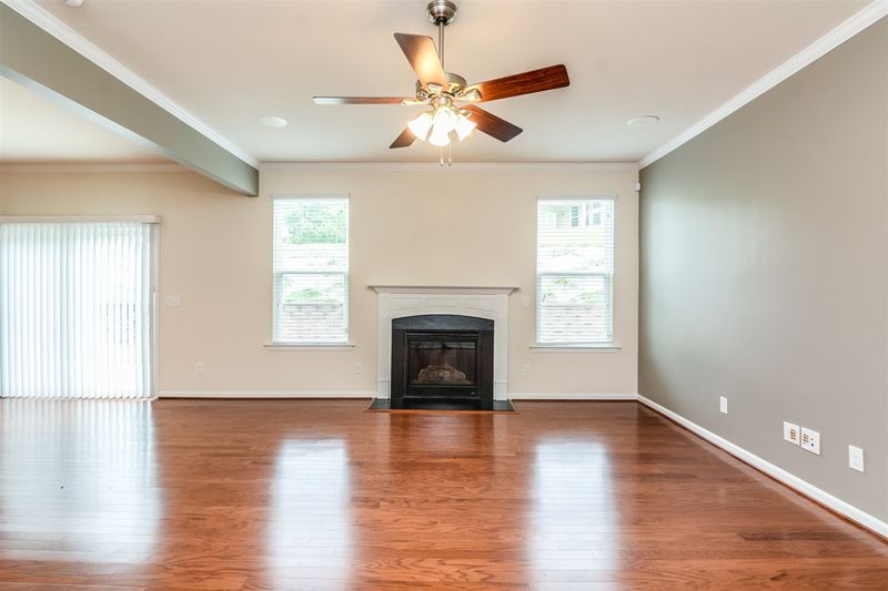 105 Callandale Ln, Durham, NC 27703
