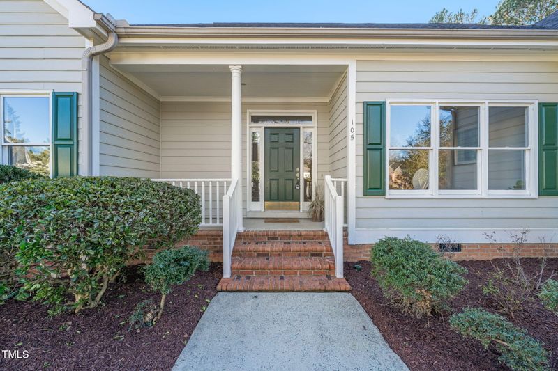 105 Candlelight Ct, Durham, NC 27707