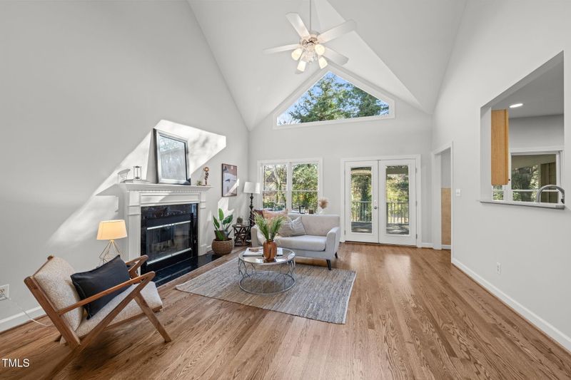 105 Candlelight Ct, Durham, NC 27707