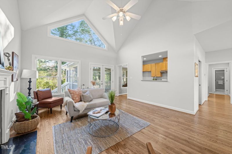 105 Candlelight Ct, Durham, NC 27707