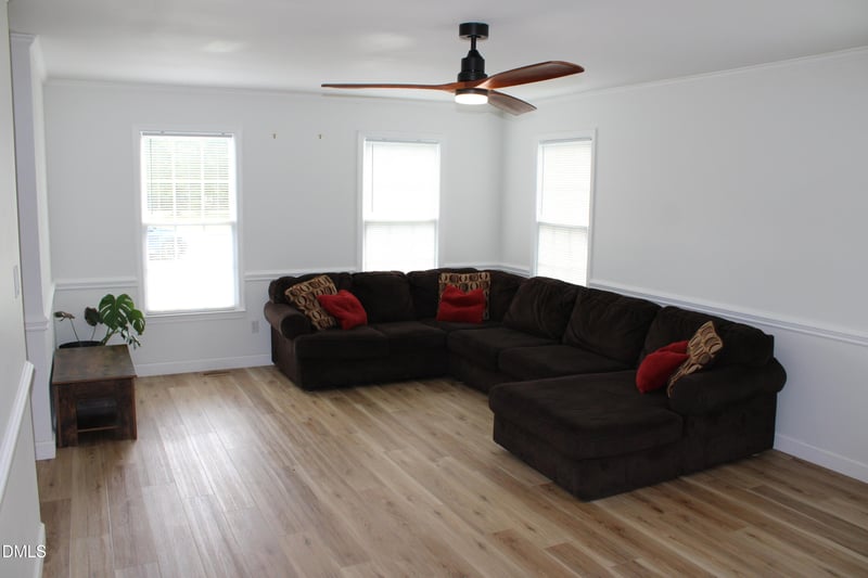 105 Carriage Ct, Dunn, NC 28334