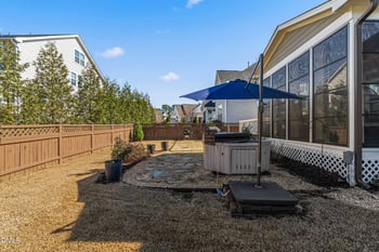 105 Carving Tree Ct, Holly Springs, NC 27540