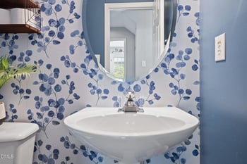 105 Cedarpost Dr, Cary, NC 27513