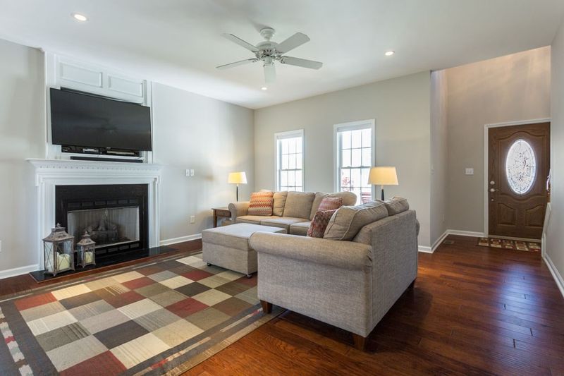 105 Chapel View Ln, Apex, NC 27502