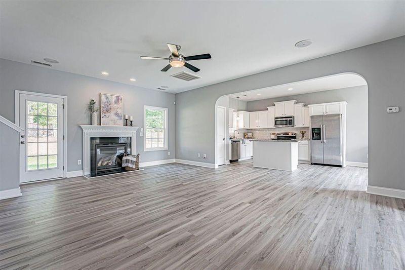 105 Chippenham Ct, Clayton, NC 27520