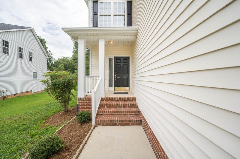 105 Christine Ct, Chapel Hill, NC 27516