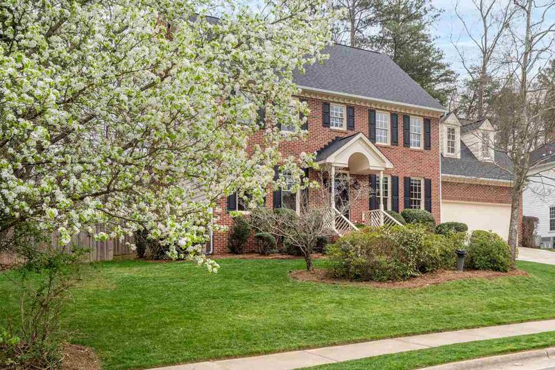 105 Cobble Ridge Dr, Chapel Hill, NC 27516