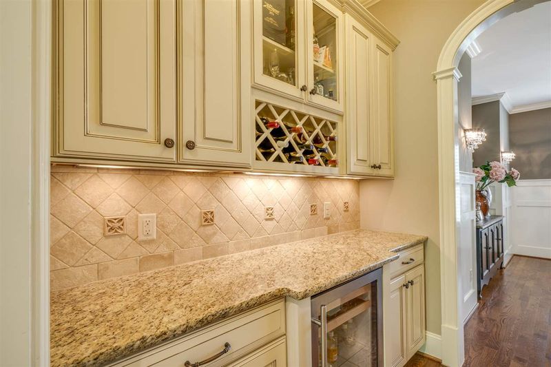 105 Colt Bridge Ct, Cary, NC 27519