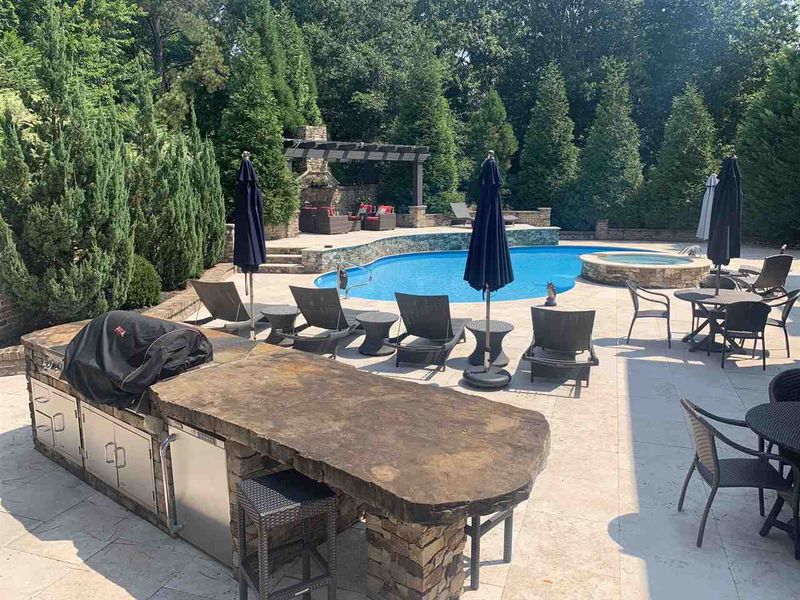 105 Considine Ct, Cary, NC 27519