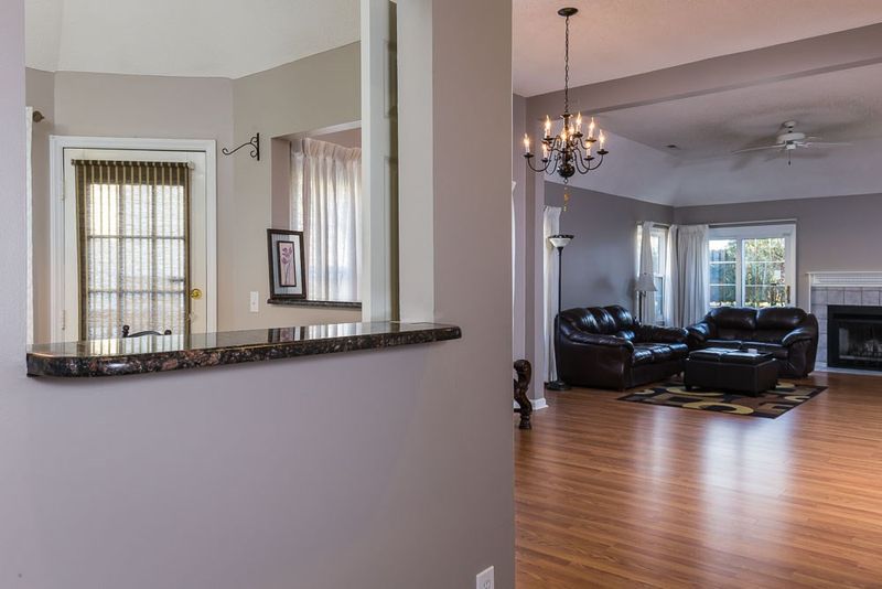 105 Covington Dr, Chapel Hill, NC 27514