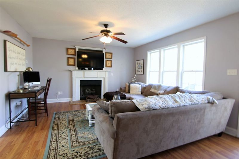 105 Creekbend Cir, Clayton, NC 27527