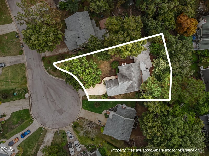 105 Croatan Cir, Cary, NC 27513