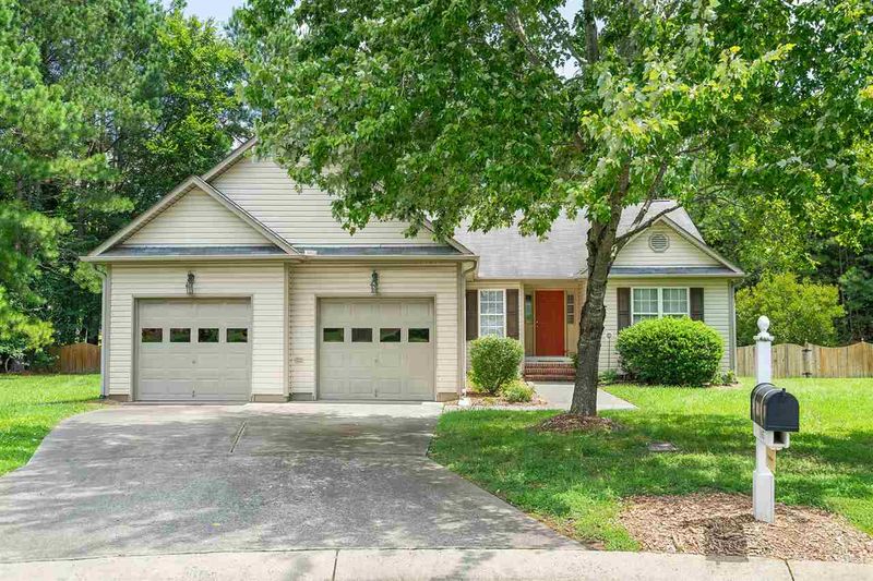 105 Darden Pl, Durham, NC 27712
