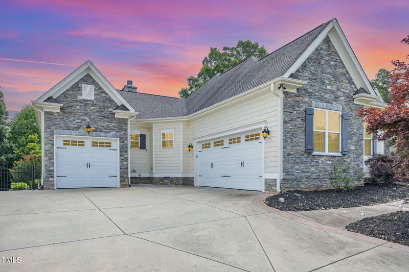 105 Dawson Dr, Clayton, NC 27527