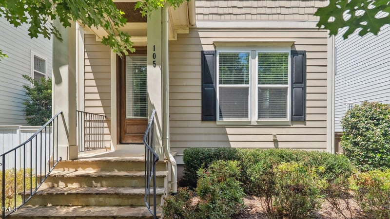 105 Della St, Chapel Hill, NC 27516