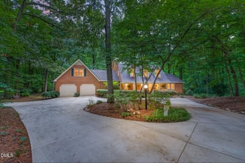 105 Dewberry Ct, Cary, NC 27518