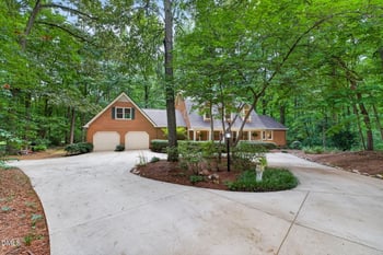 105 Dewberry Ct, Cary, NC 27518