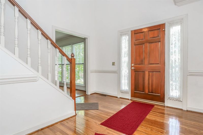 105 Drywood Pl, Cary, NC 27513