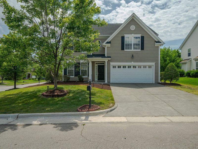 105 Dumbledore Ct, Cary, NC 27519