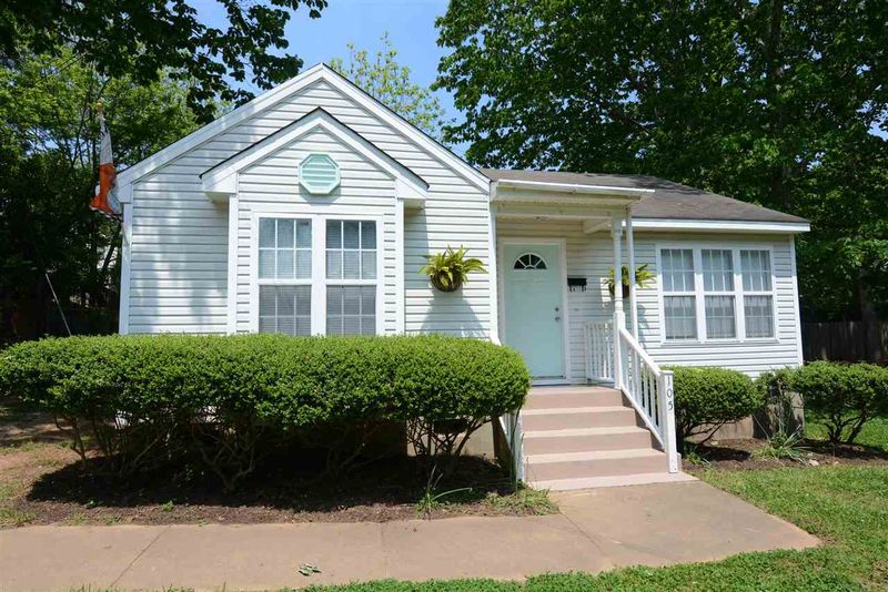 105 Dunn Ave, Wake Forest, NC 27587