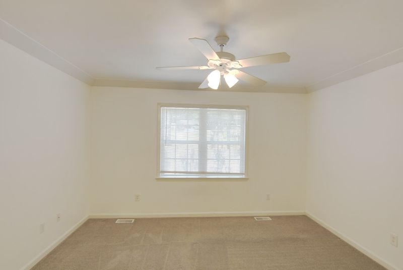 105 Dunn Ave, Wake Forest, NC 27587