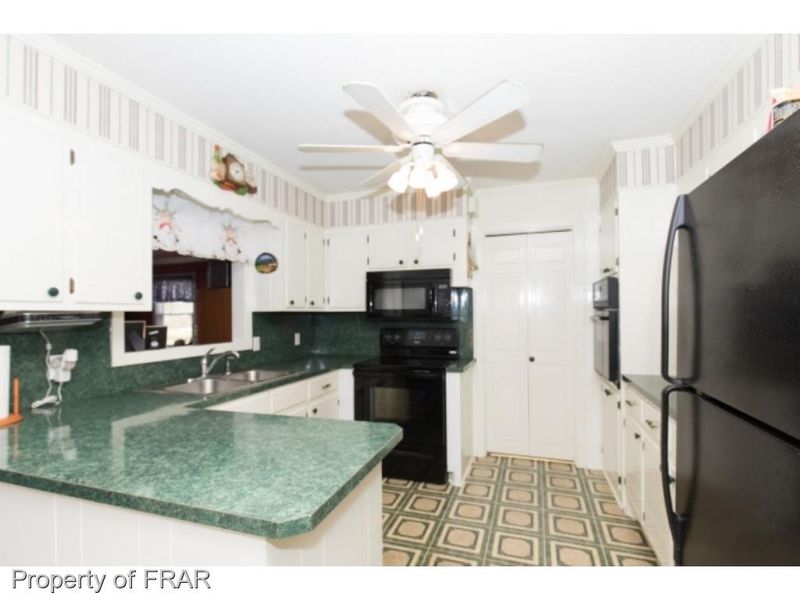 105 Edgewater, Sanford, NC 27505